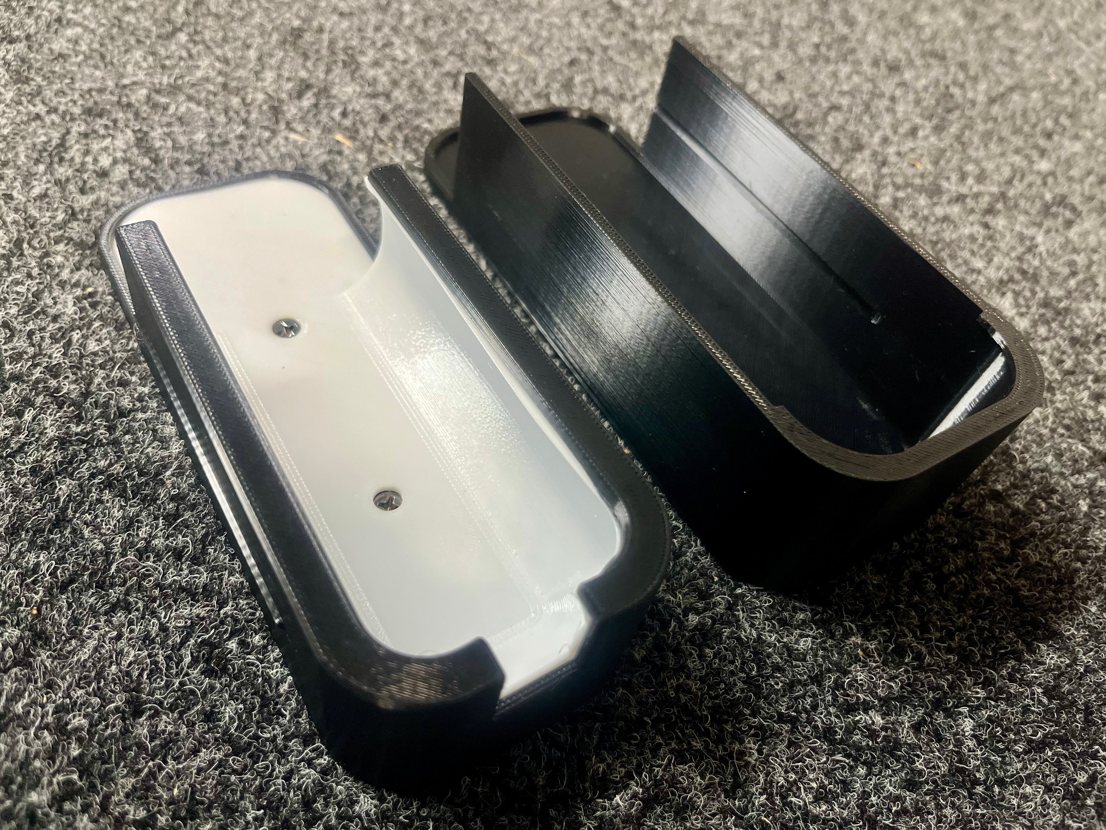 Garmin Kraken Trolling Motor Remote Holder – WaveShield Protective Cradle | UV-Stable Marine Mount