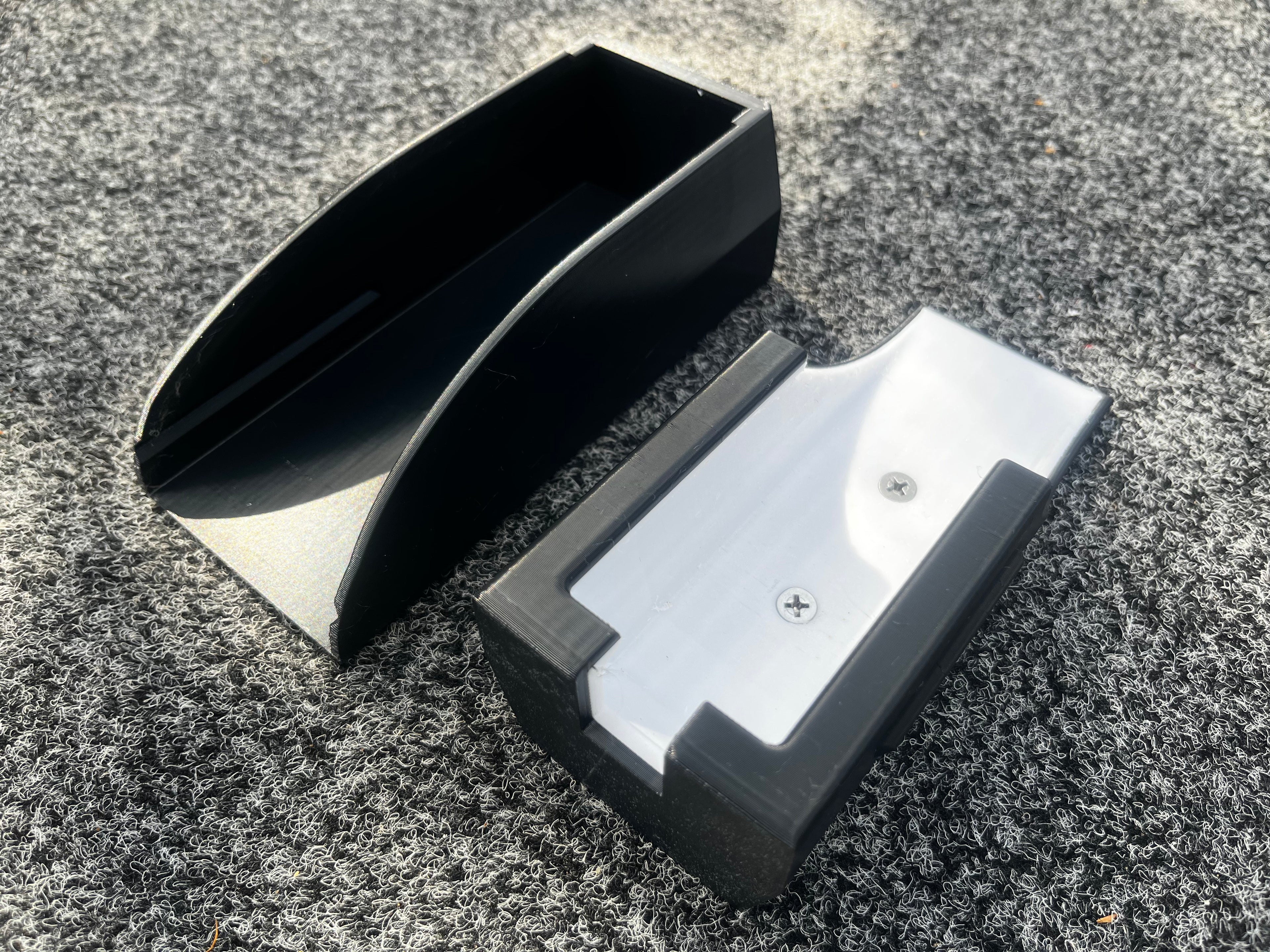 Minn Kota Advanced GPS Remote Holder – WaveShield Protective Cradle | UV-Stable Marine Mount
